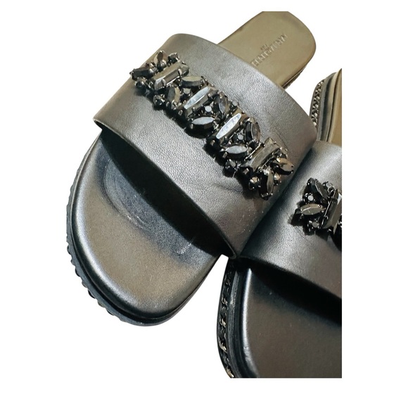 Karl Lagerfeld Paris Womens Bijou Leather Embellished Slide sandals - Picture 4 of 11